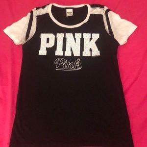 Victoria’s Secret Pink tee. Good condition,